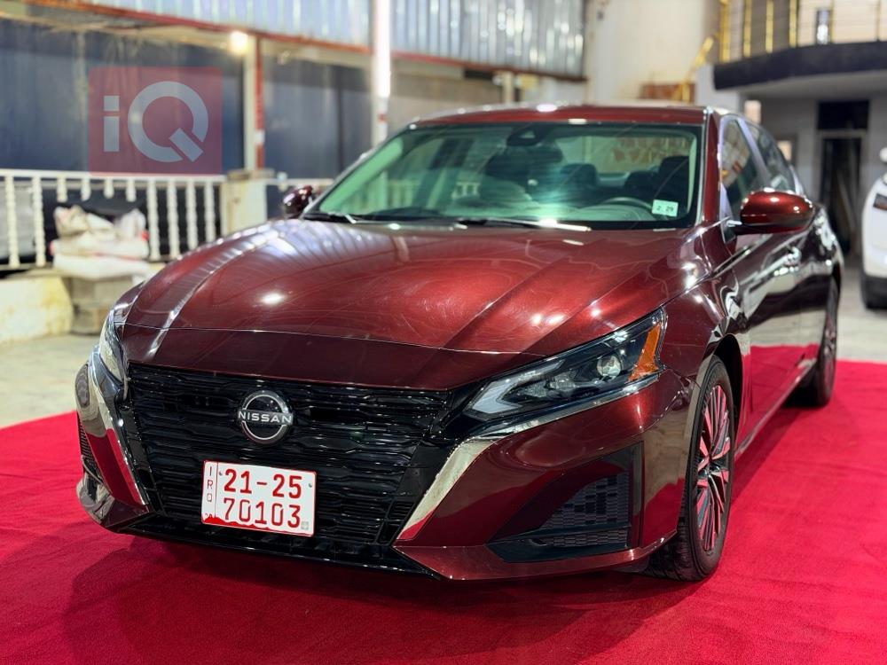 نيسان ألتيما